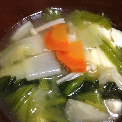 片栗粉切らしてとろみなしですみません(^^;;
野菜沢山入れて食べました！食べるスープって感じで美味しくいただきました。